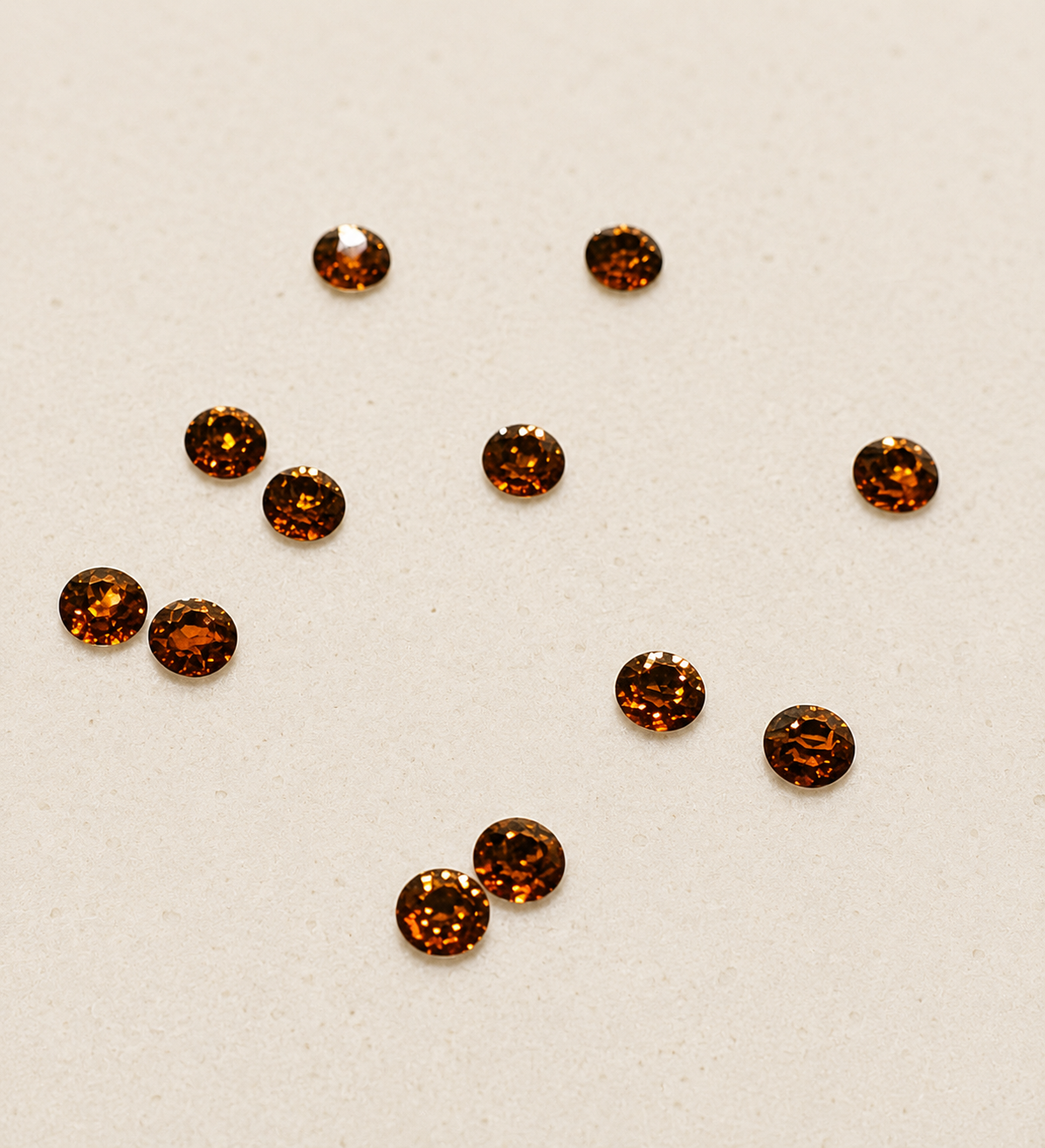 4 mm Orange Rhinestone
