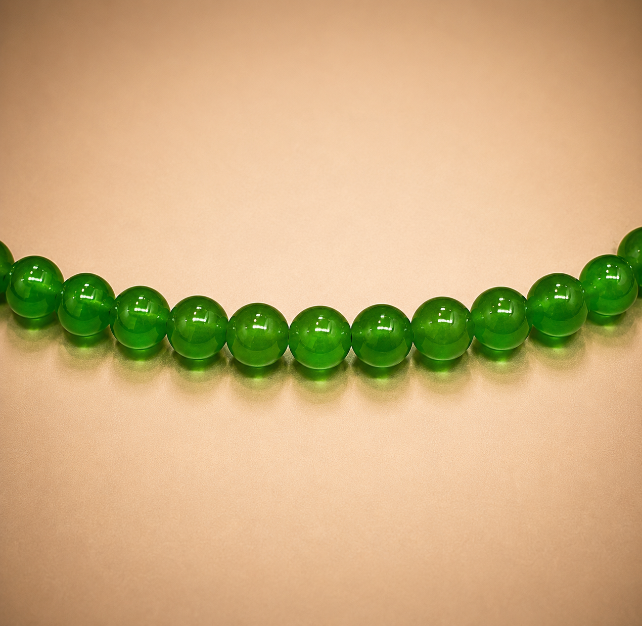 8mm Green Glass Jelly Bead